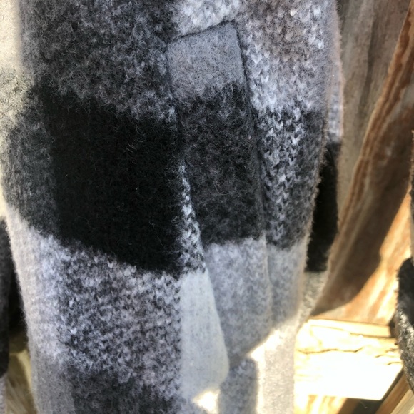 A New Day Plaid Coat - Picture 8 of 8